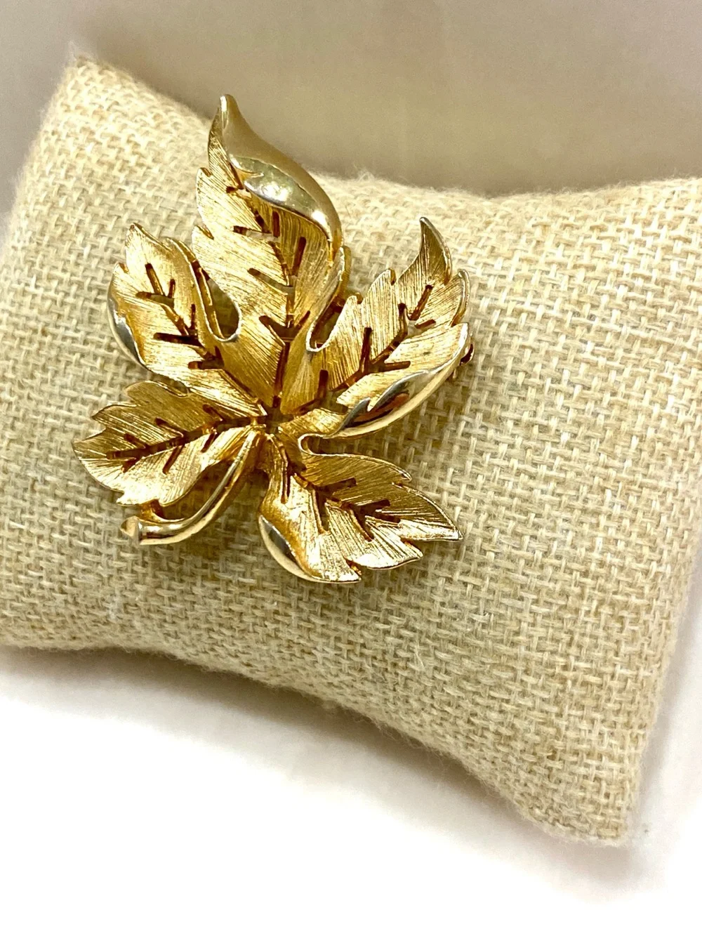 Classic Gold Leaf Brooch - Women's Fashion Accent